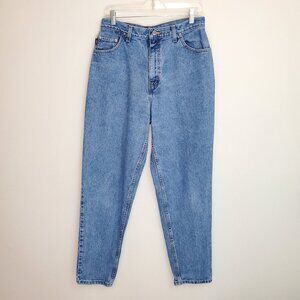 Vintage Chic medium wash tapered leg mom jeans